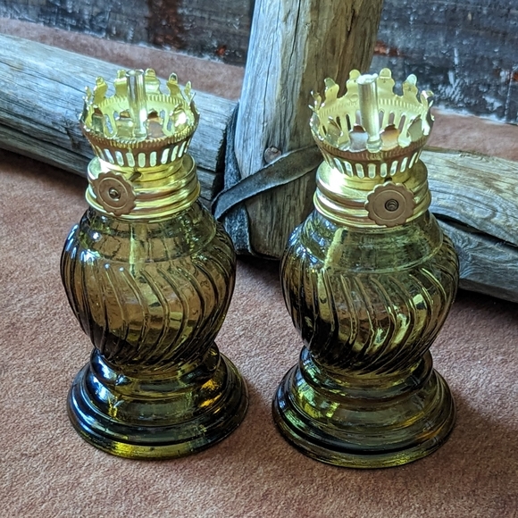 Vintage Green Embossed Glass Oil Lamps LIU on Bottom - Picture 4 of 7